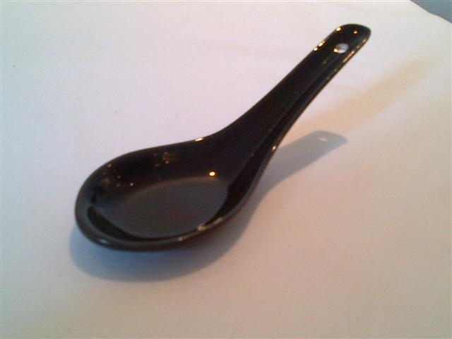 black-chinese-spoons